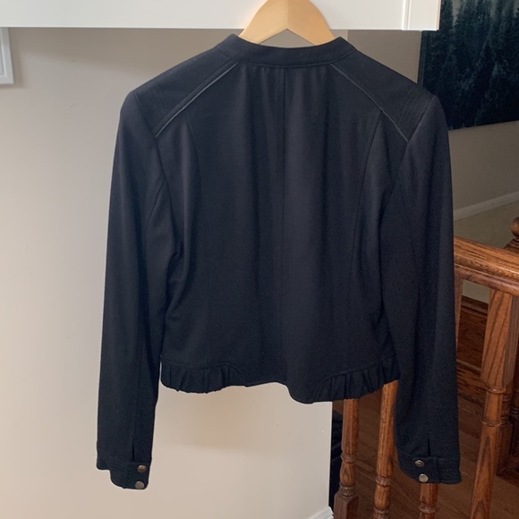 Dalia Collection, Sz 8, cropped zip up blazer - Picture 3 of 9